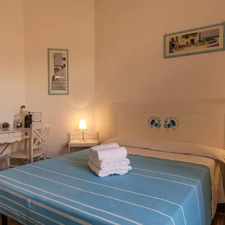 Onlyrooms I - & Secure Area Penzion 4*