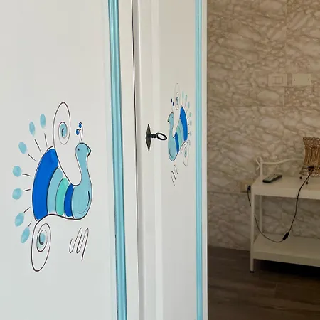 Onlyrooms I - Free Parking & Central 게스트하우스 3*