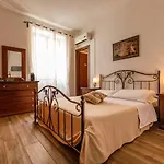 Onlyrooms I - & Secure Area Pensjonat 4*