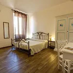 Onlyrooms I - & Secure Area 4*