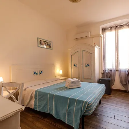 Onlyrooms I - & Secure Area Guest house Cagliari