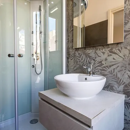 Onlyrooms I - & Secure Area 4*