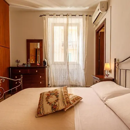 Guest house Onlyrooms I - & Secure Area 4*