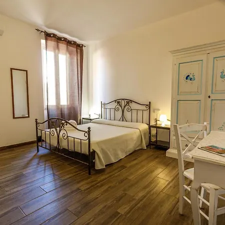 Onlyrooms I - Free Parking & Central 3*