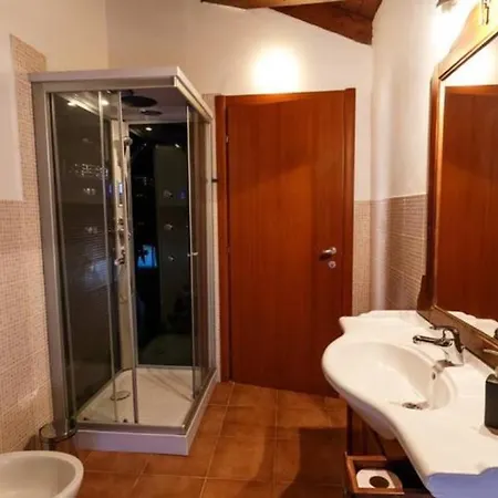 Onlyrooms I - & Secure Area Guest house 4*