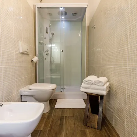 Onlyrooms I - & Secure Area Guest house 4*