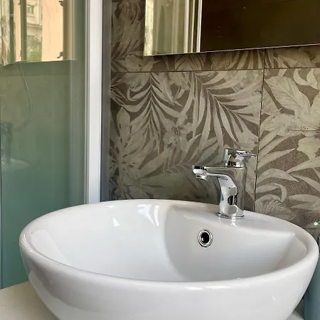 Onlyrooms I - & Secure Area 4*