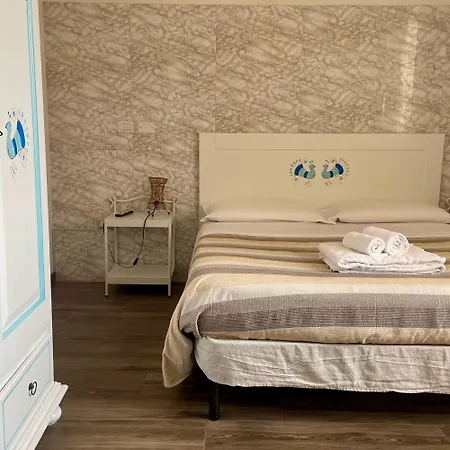 Onlyrooms I - & Secure Area Guest house