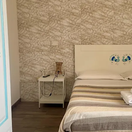 Onlyrooms I - & Secure Area 4* Cagliari