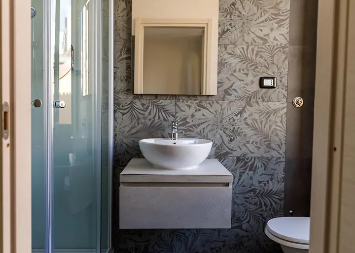 Onlyrooms I - & Secure Area 4*