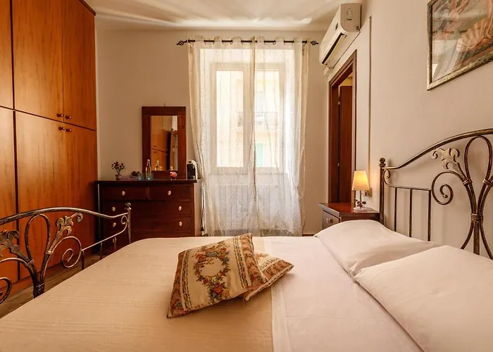 Konukevi Onlyrooms I - Free Parking & 3*