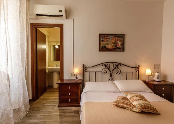 Onlyrooms I - & Secure Area 4* Cagliari