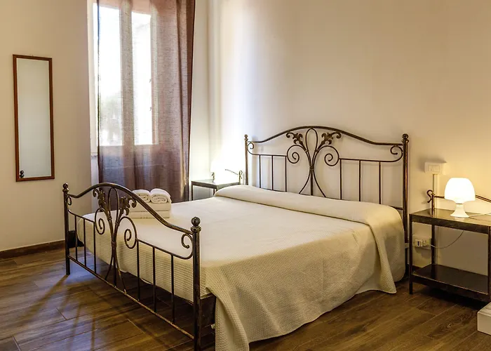 Pensión Onlyrooms I - & Secure Area 4*